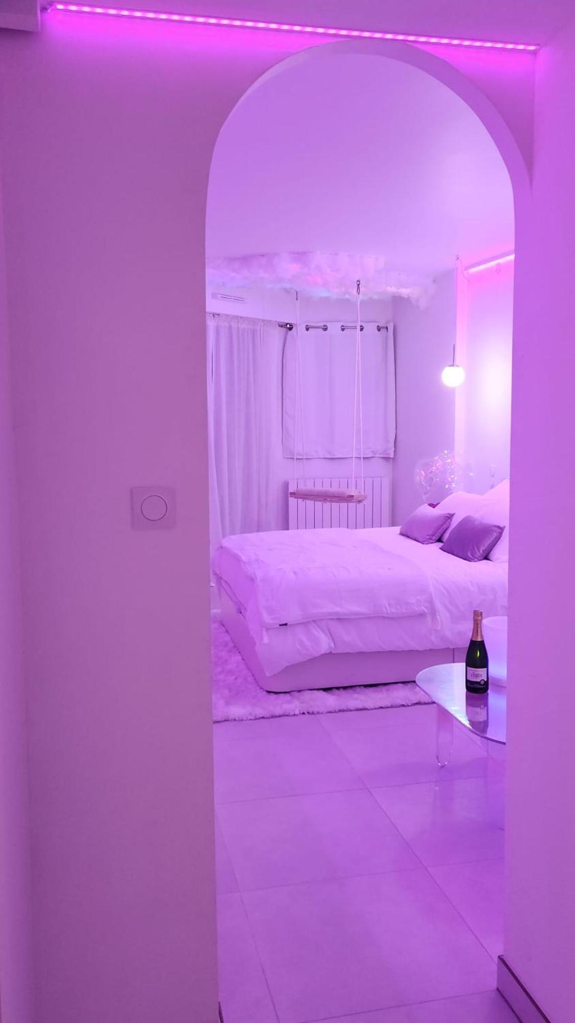 Questembert Love Room A 30 Mn Des Plages Et De Vannes מראה חיצוני תמונה