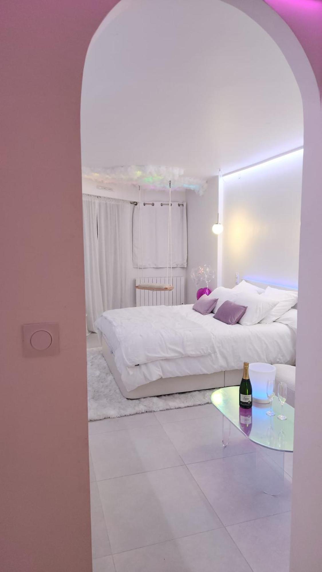 Questembert Love Room A 30 Mn Des Plages Et De Vannes מראה חיצוני תמונה