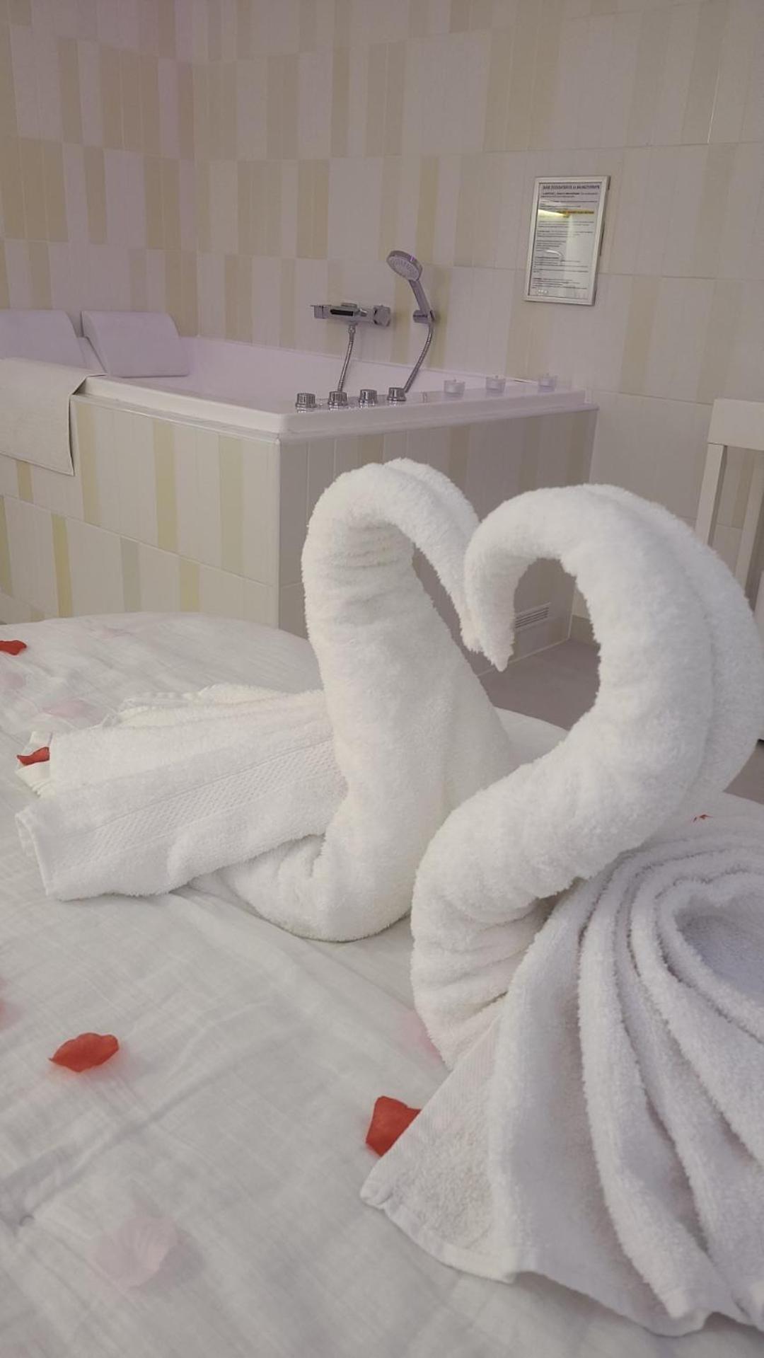 Questembert Love Room A 30 Mn Des Plages Et De Vannes מראה חיצוני תמונה