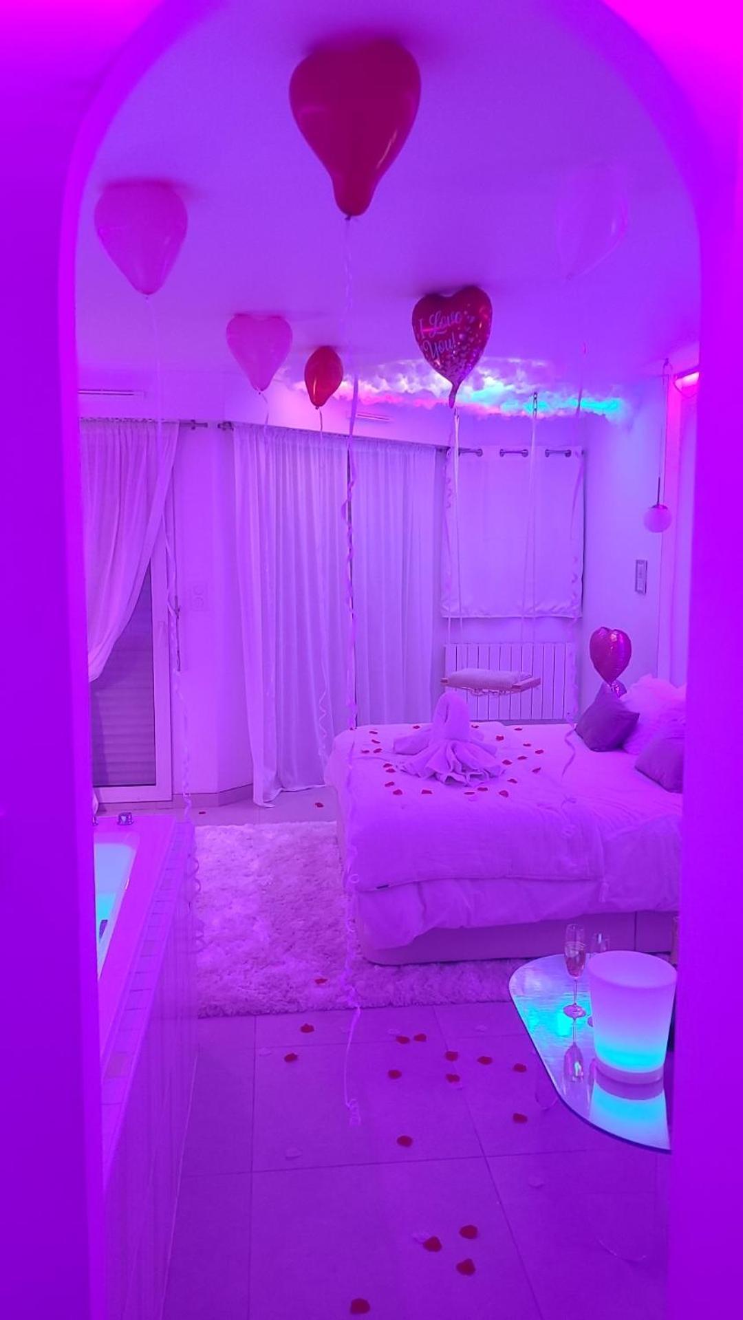 Questembert Love Room A 30 Mn Des Plages Et De Vannes מראה חיצוני תמונה
