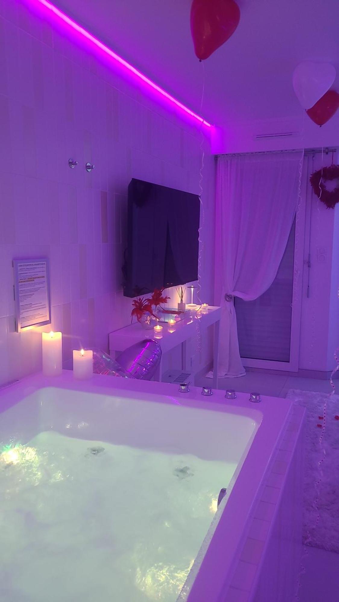 Questembert Love Room A 30 Mn Des Plages Et De Vannes מראה חיצוני תמונה